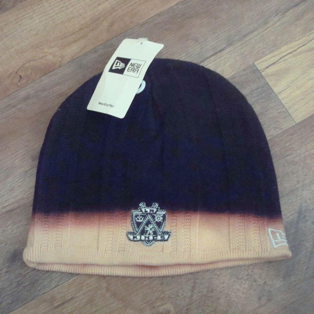 LOS ANGELES KINGS NEW ERA BEANIE TOBOGGAN KNIT HAT CAP VINTAGE 00S Y2K W1